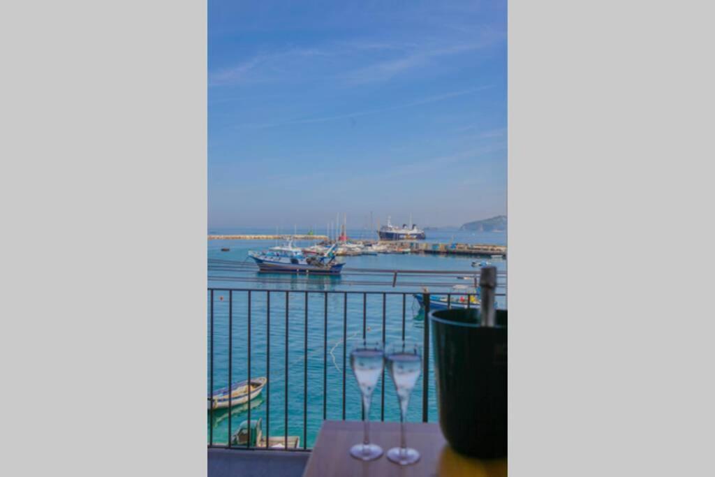 L Angolo Segreto Di Giovanni Il Pescatore Procida Exterior foto