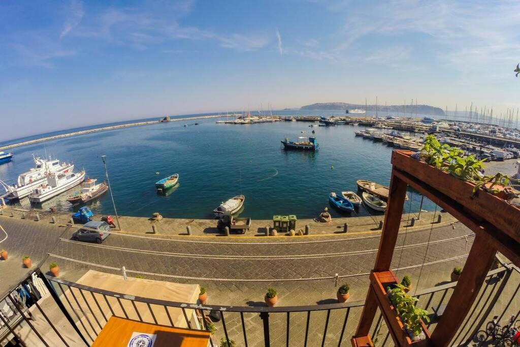 L Angolo Segreto Di Giovanni Il Pescatore Procida Exterior foto